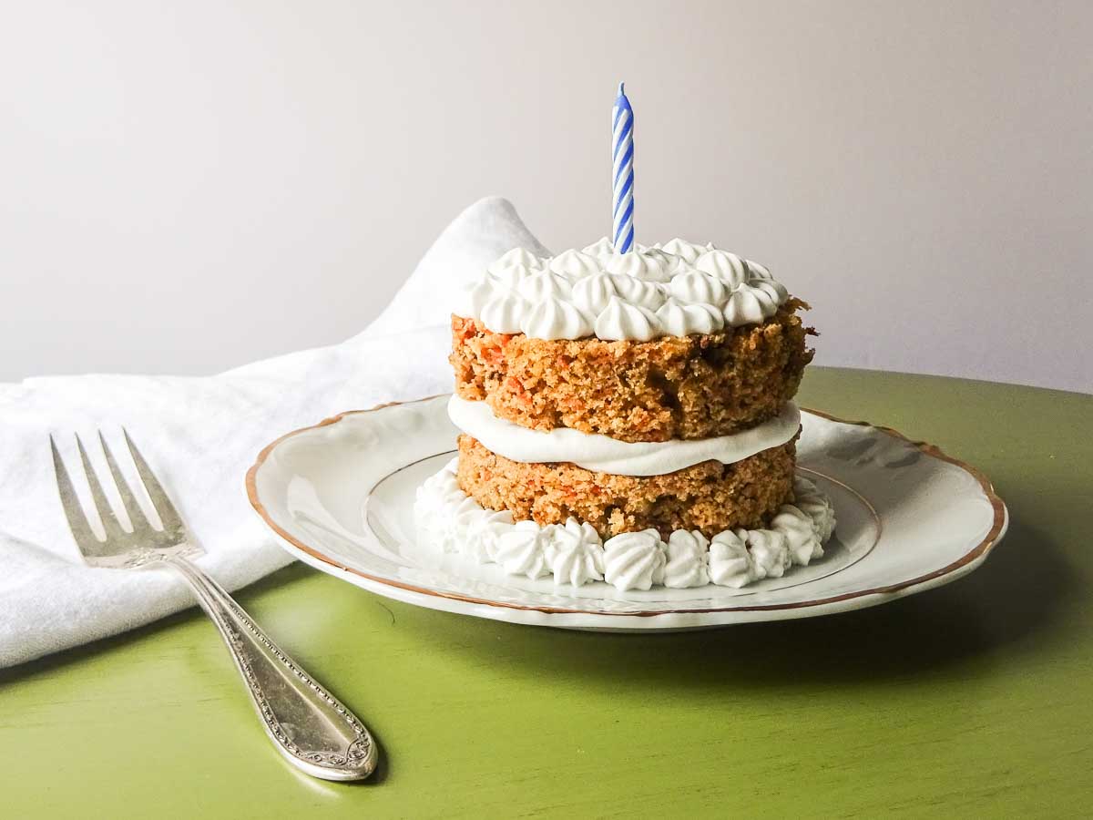 completed carrot cake