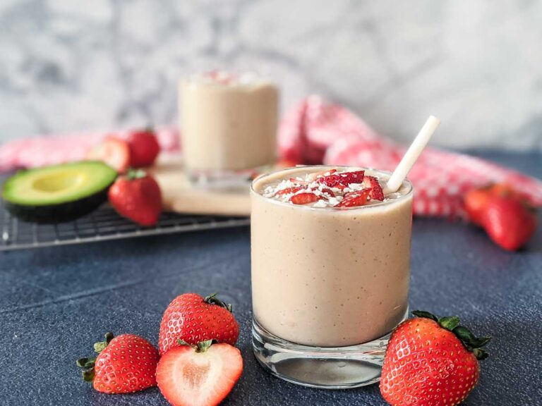Easy Strawberry Avocado Smoothie Peel with Zeal