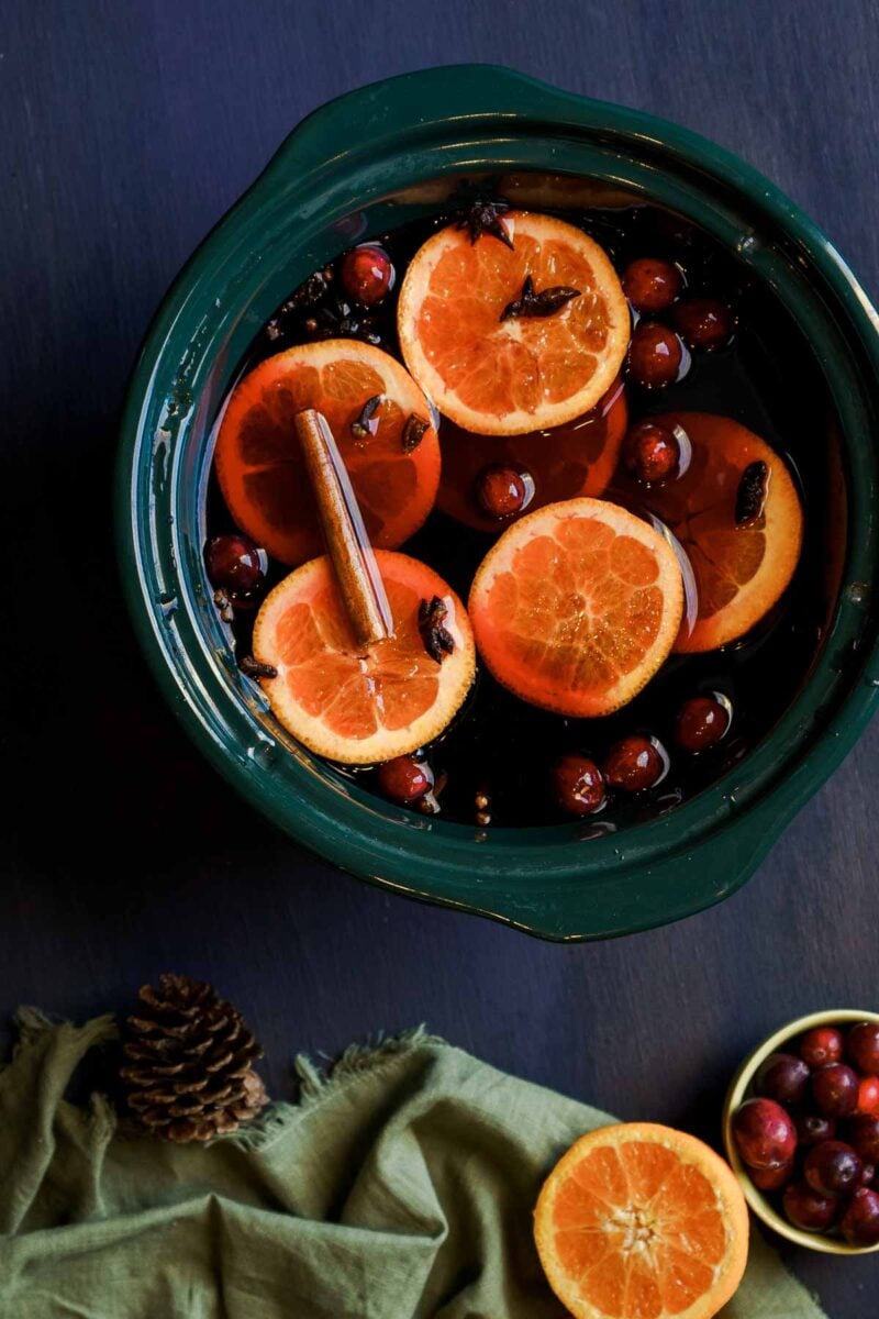 mulled wine in a slow cooker pot