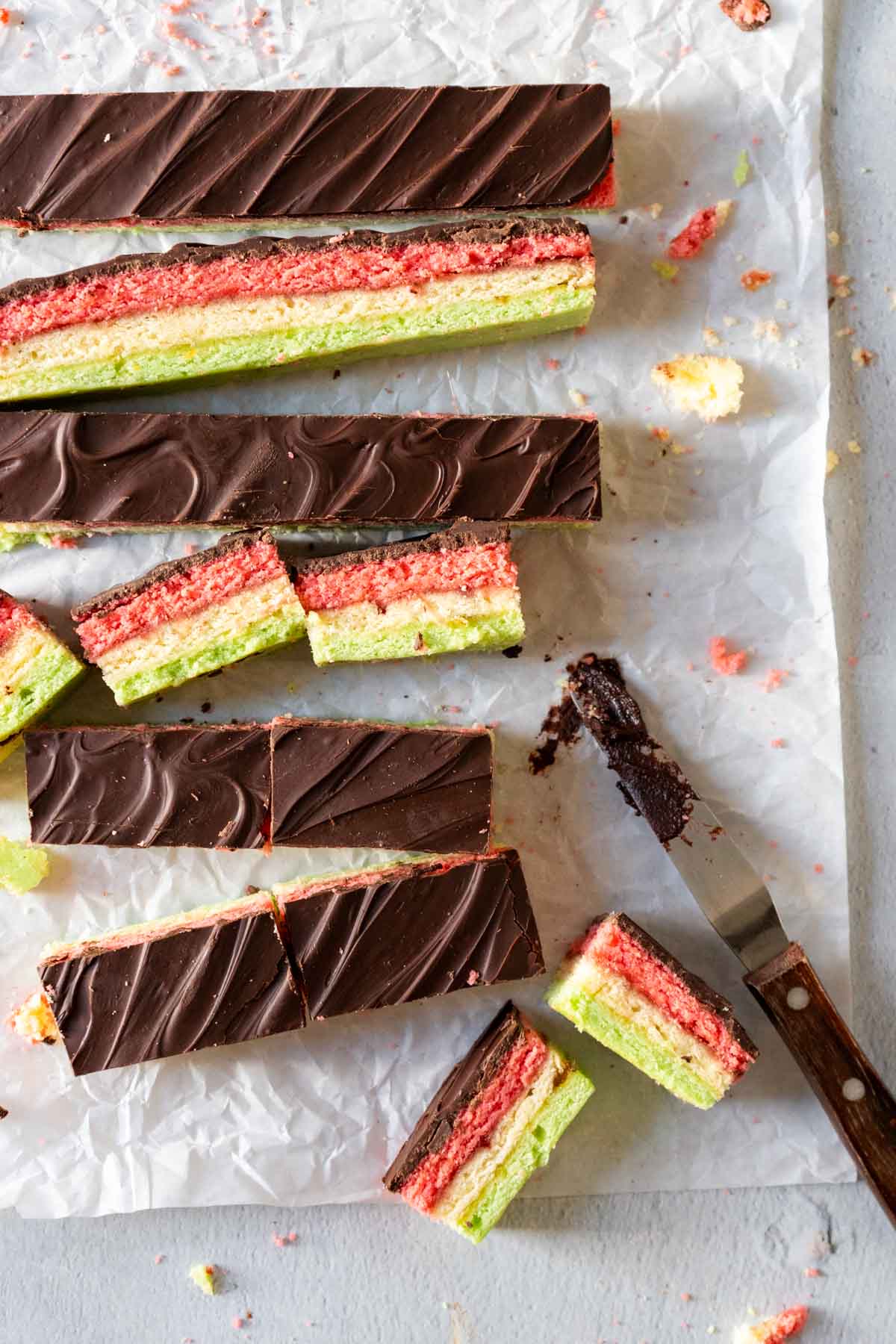 Slicing the cookies into rectangles.