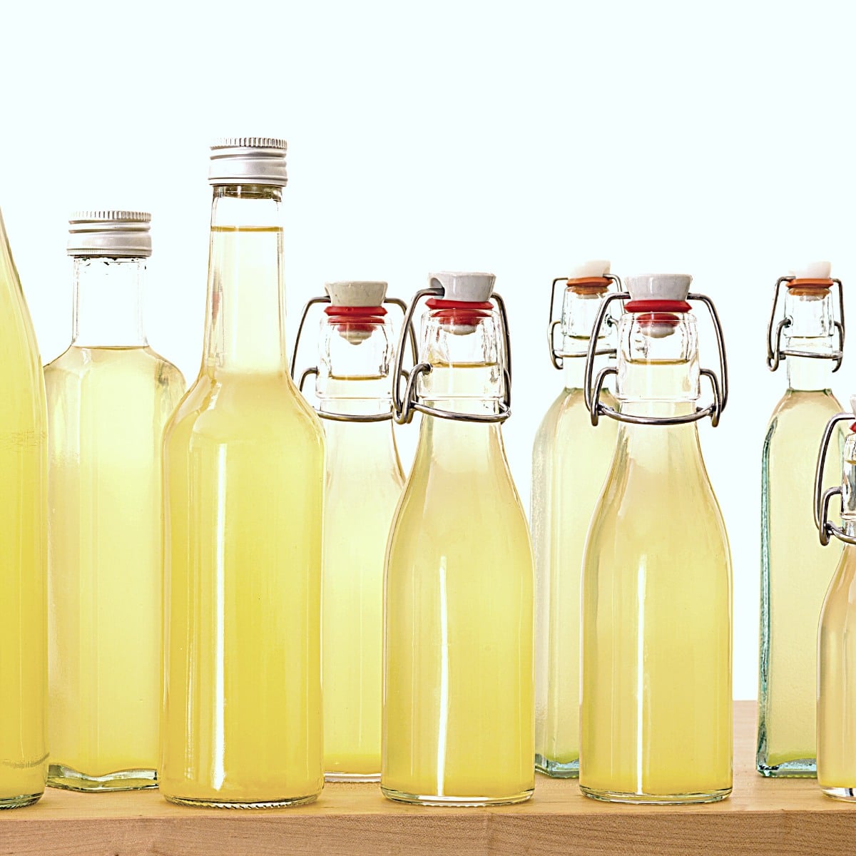 Best Simple Syrup Substitutes for Drinks and Desserts