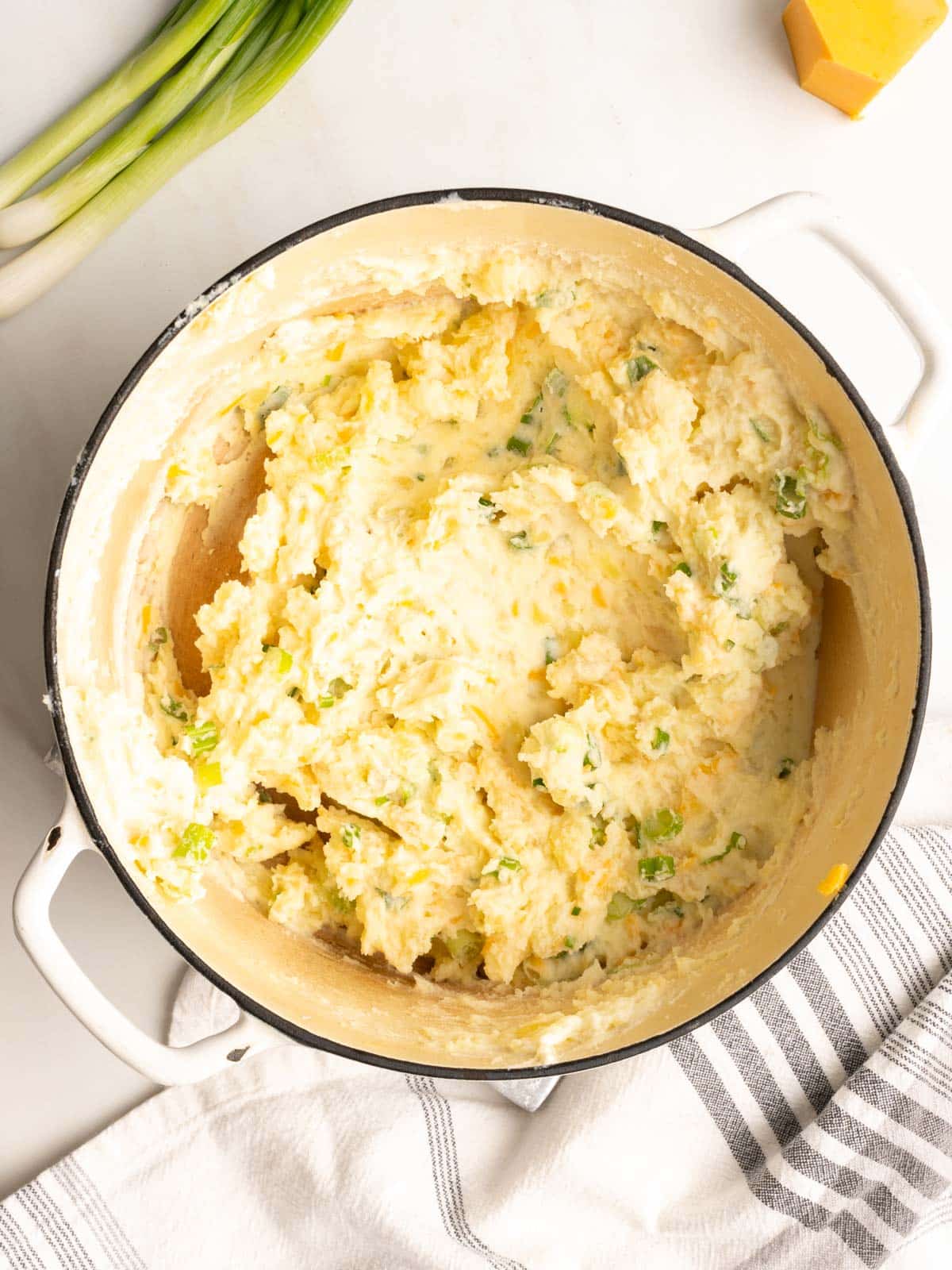 Mashed potatoes with green onion.