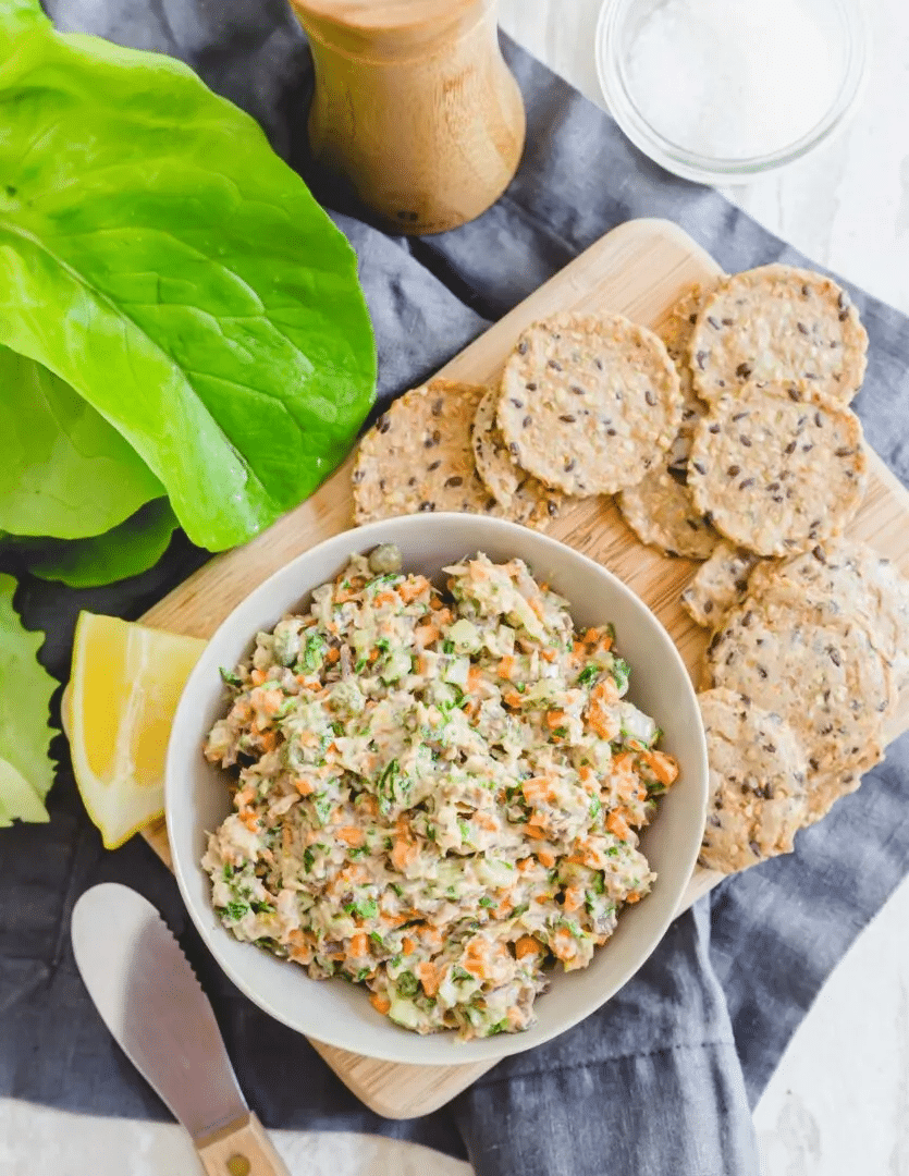 Sardine salad with crackers.