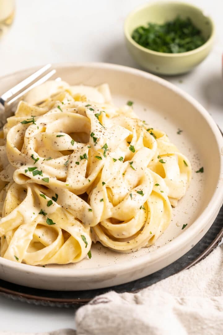 Creamy Gluten-Free Alfredo Sauce (Flourless) - Peel with Zeal