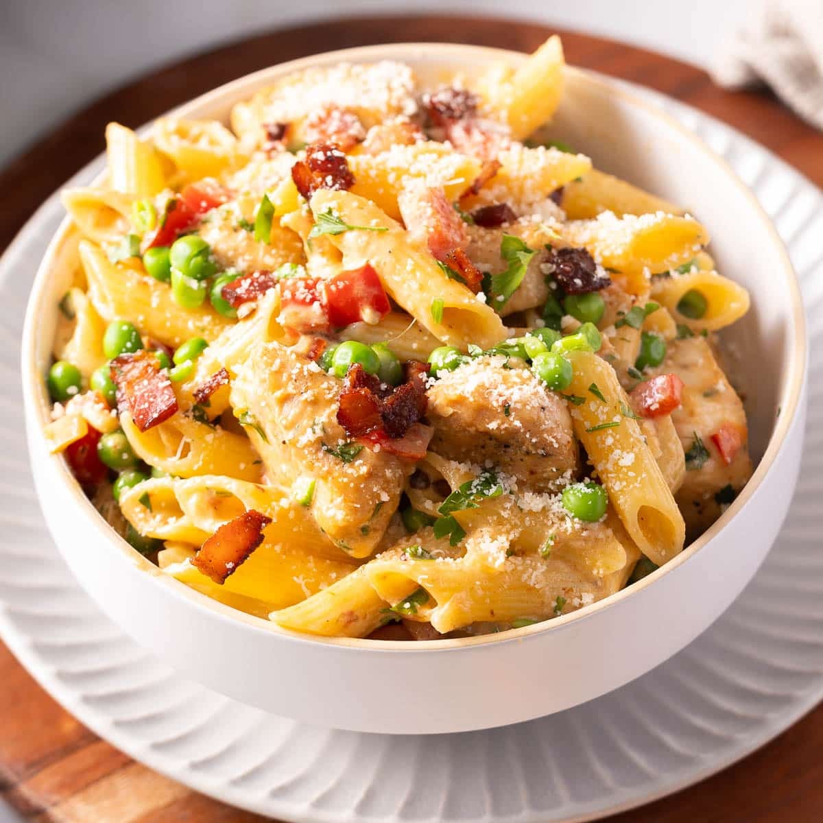 chicken pasta in a bowl